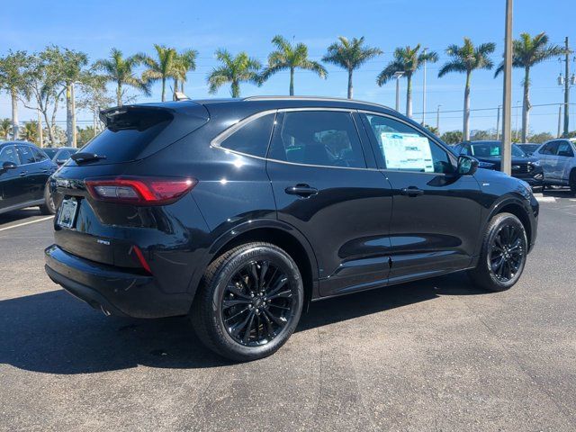 2023 Ford Escape ST-Line Elite