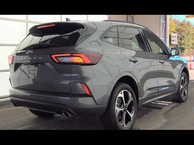 2023 Ford Escape ST-Line Elite