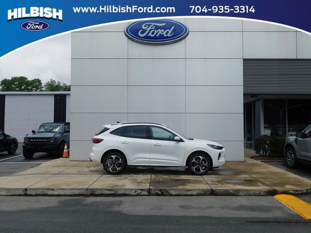 2023 Ford Escape ST-Line Elite