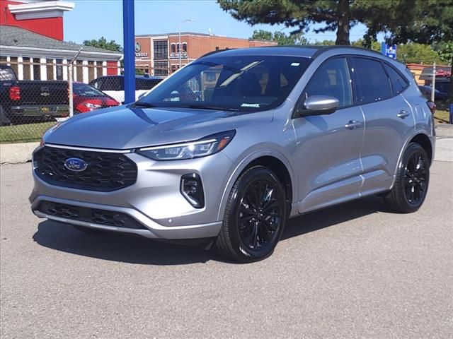 2023 Ford Escape ST-Line Elite