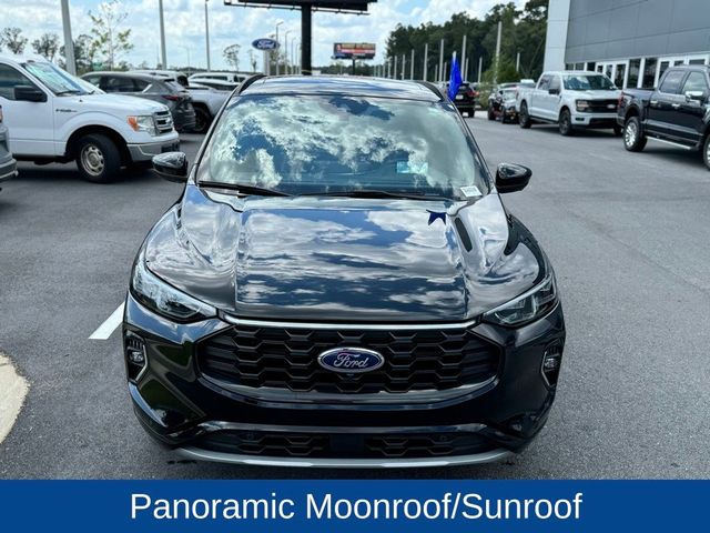 2023 Ford Escape ST-Line Elite