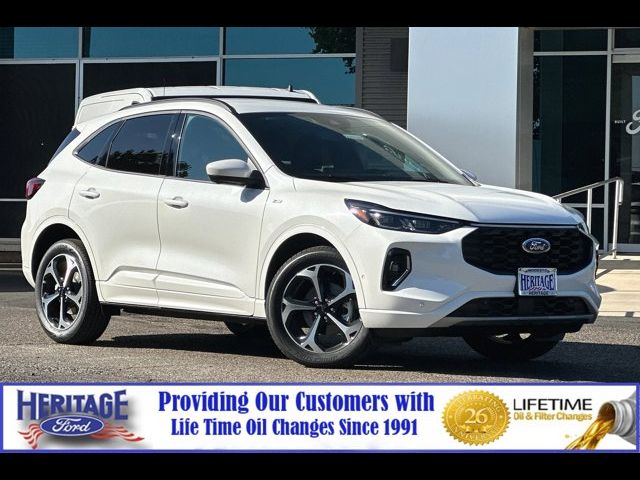 2023 Ford Escape ST-Line Elite