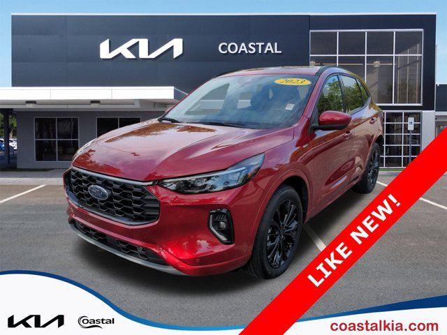 2023 Ford Escape ST-Line Elite