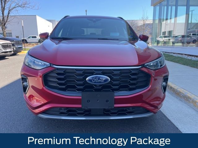 2023 Ford Escape ST-Line Elite