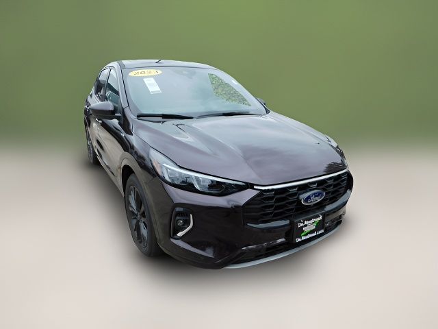 2023 Ford Escape ST-Line Elite