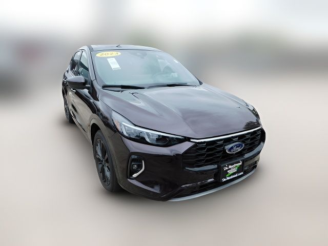 2023 Ford Escape ST-Line Elite