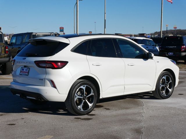 2023 Ford Escape ST-Line Elite