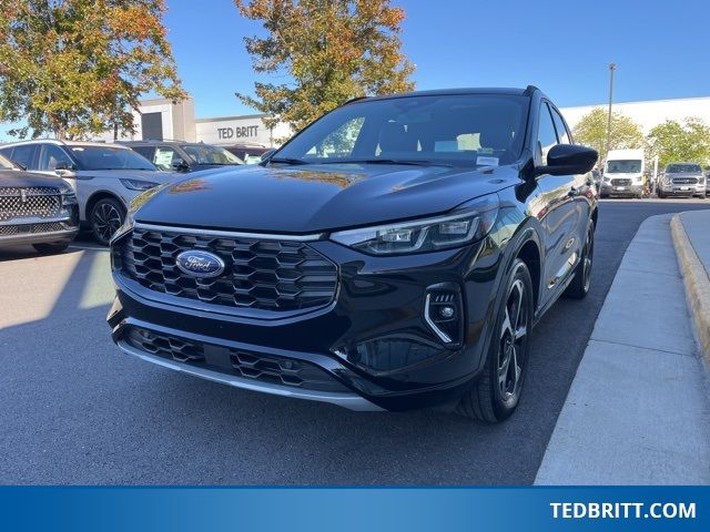 2023 Ford Escape ST-Line Elite