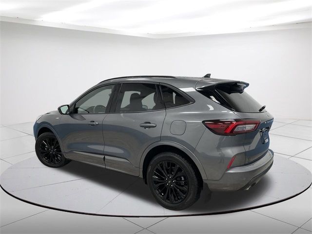 2023 Ford Escape ST-Line Elite