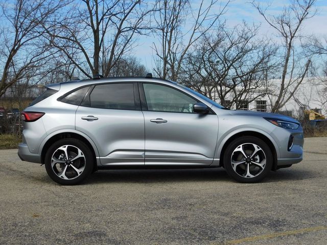 2023 Ford Escape ST-Line Elite