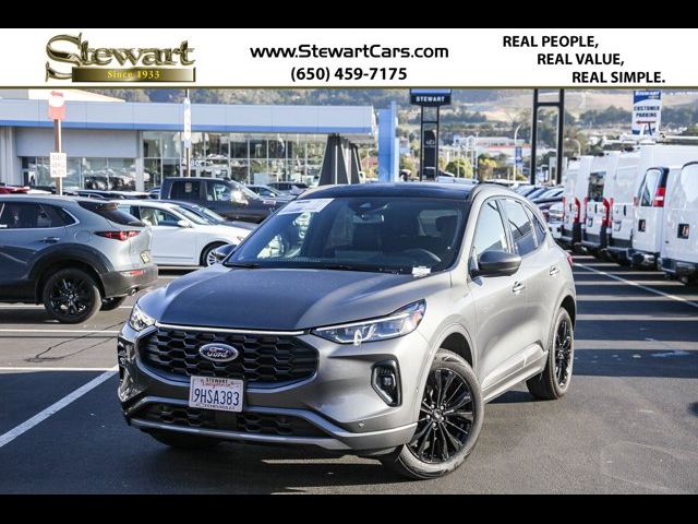 2023 Ford Escape ST-Line Elite