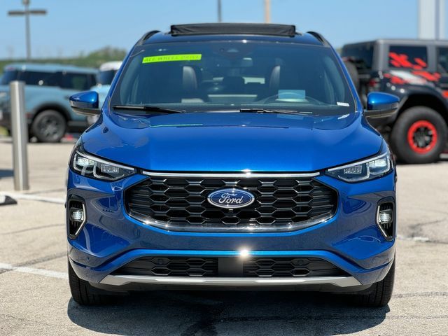 2023 Ford Escape ST-Line Elite