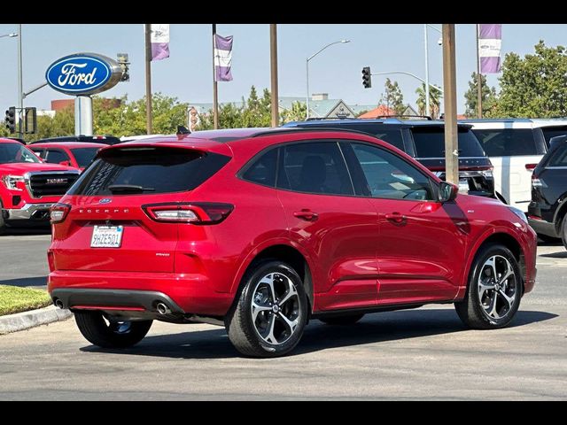 2023 Ford Escape ST-Line Select