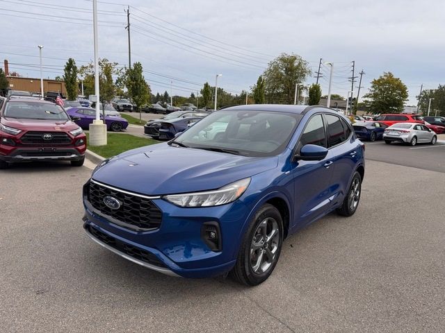 2023 Ford Escape ST-Line Select