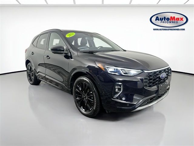 2023 Ford Escape ST-Line Elite