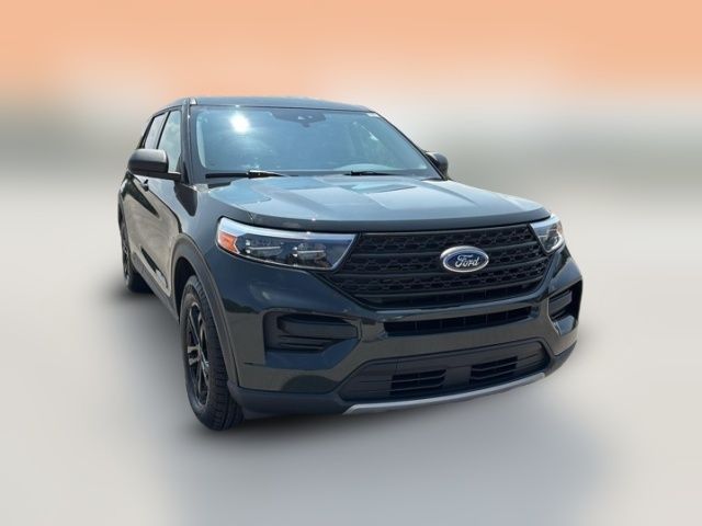 2023 Ford Explorer Base