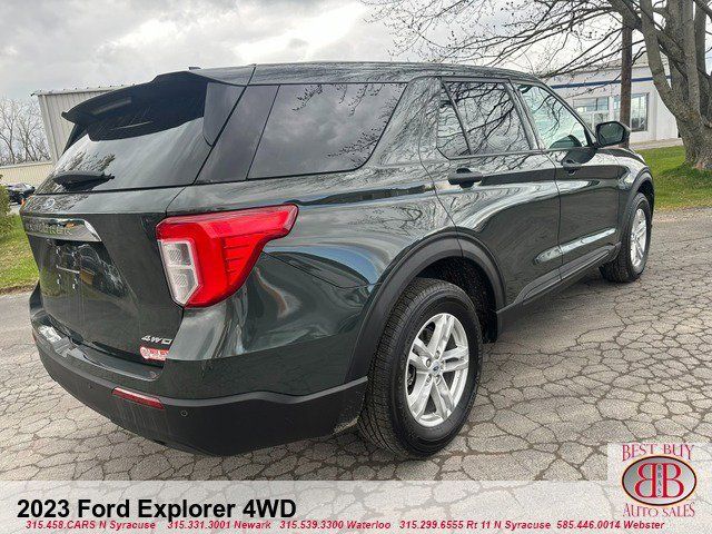 2023 Ford Explorer Base