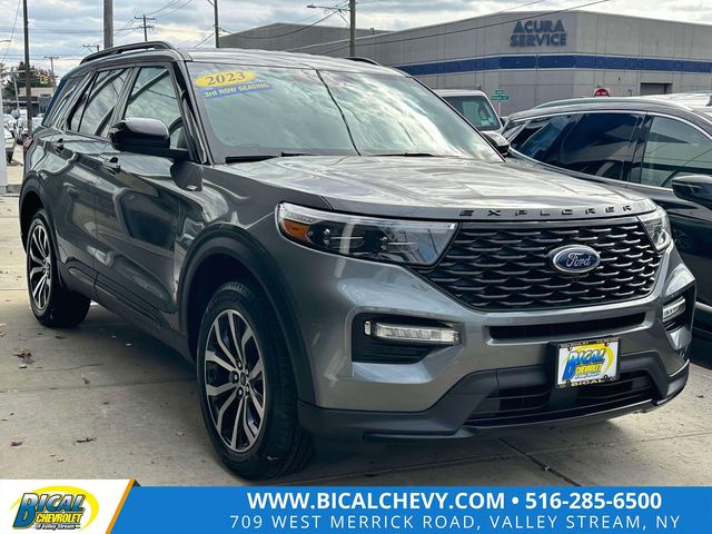 2023 Ford Explorer ST