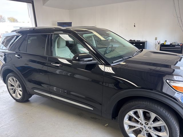 2023 Ford Explorer Platinum