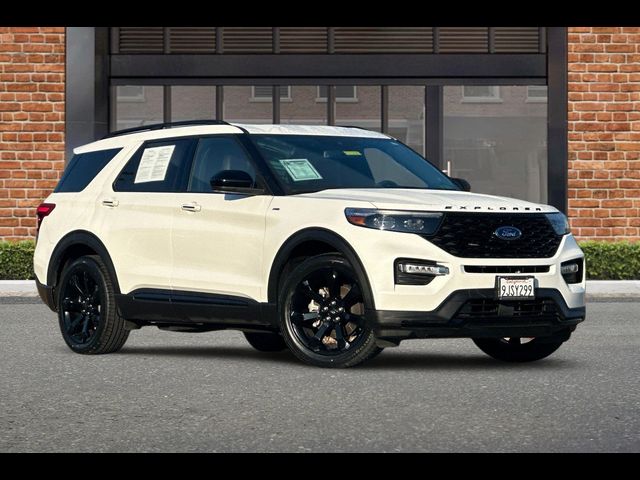 2023 Ford Explorer ST-Line