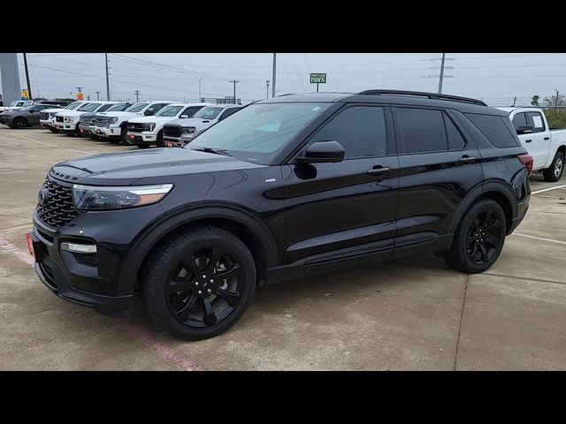 2023 Ford Explorer ST-Line