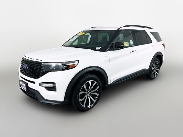 2023 Ford Explorer ST-Line