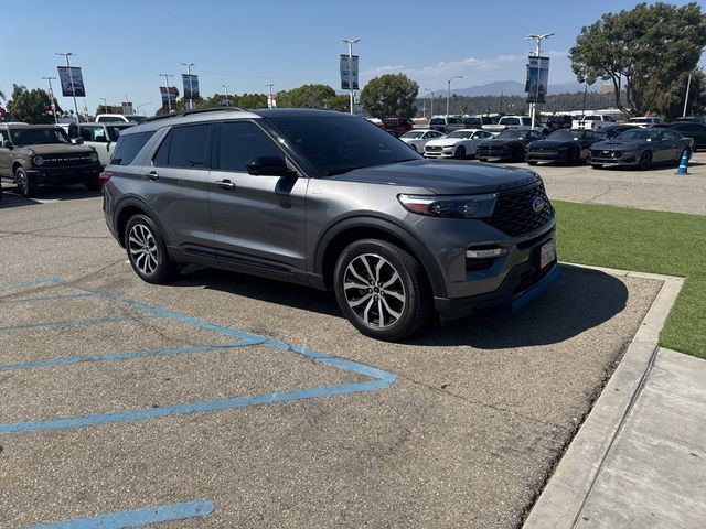 2023 Ford Explorer ST-Line
