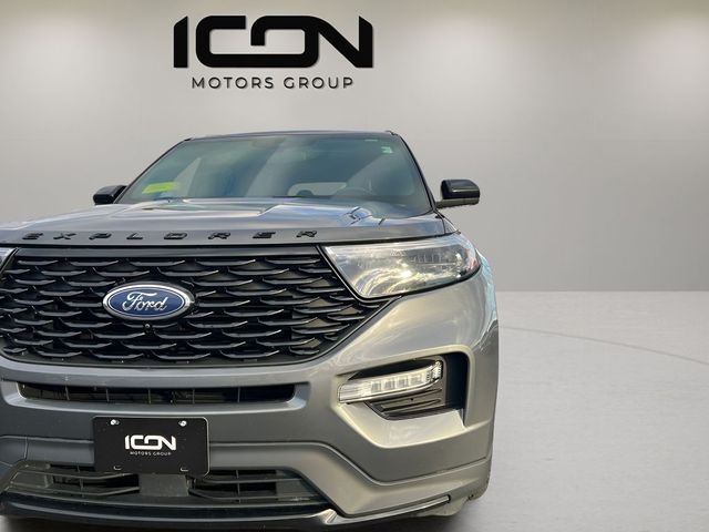 2023 Ford Explorer ST-Line