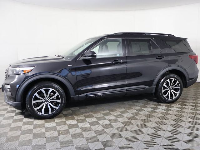 2023 Ford Explorer ST-Line