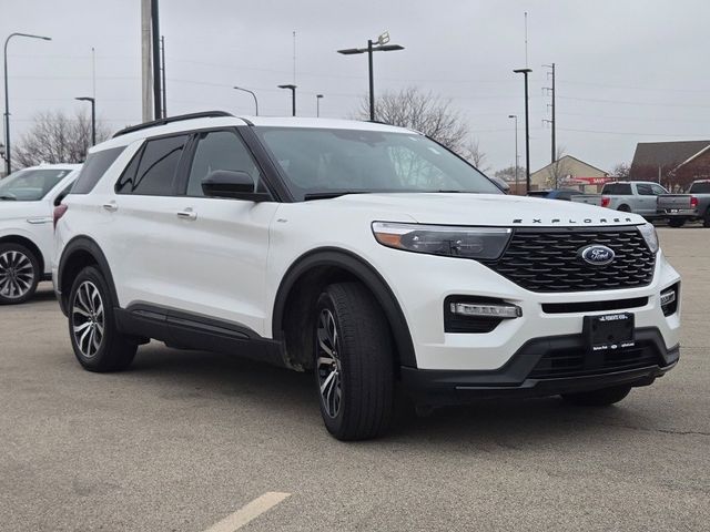 2023 Ford Explorer ST-Line