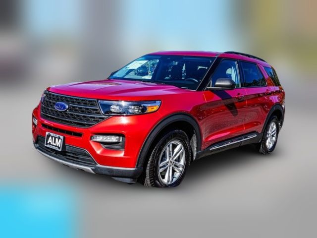 2023 Ford Explorer XLT