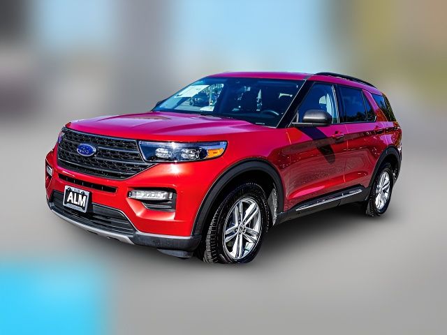 2023 Ford Explorer XLT