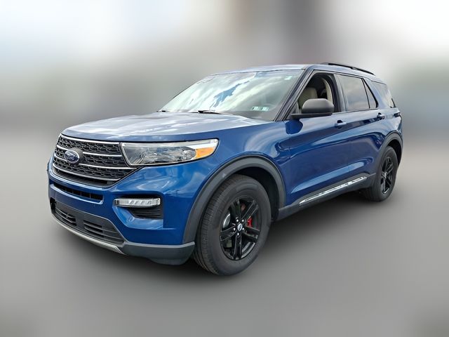 2023 Ford Explorer XLT