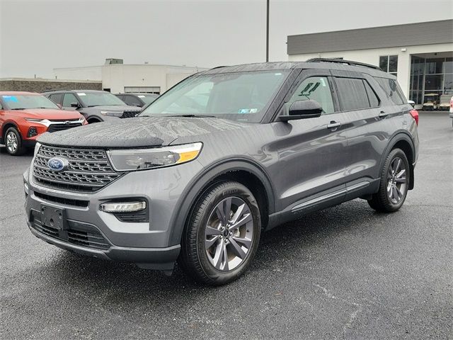 2023 Ford Explorer XLT