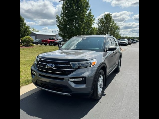 2023 Ford Explorer XLT