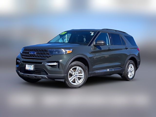 2023 Ford Explorer XLT