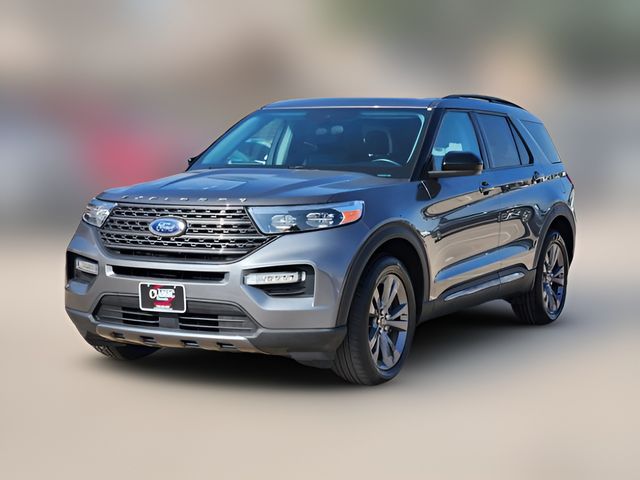 2023 Ford Explorer XLT