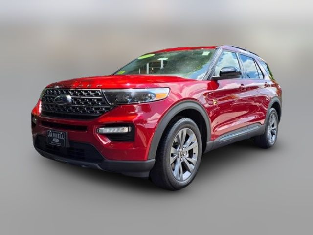 2023 Ford Explorer XLT
