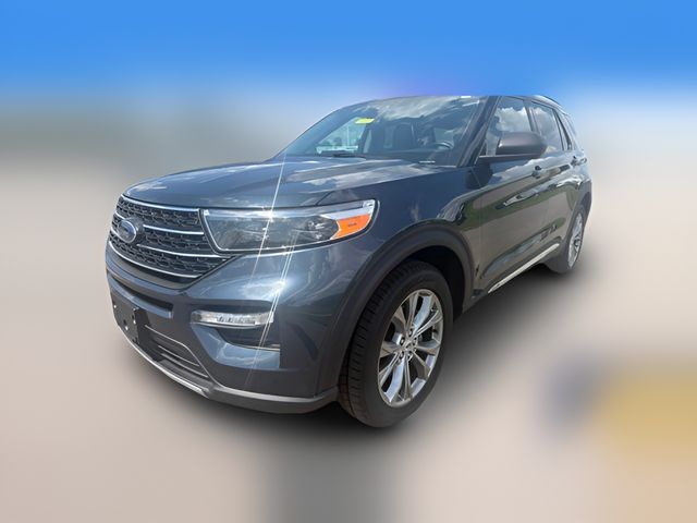 2023 Ford Explorer XLT