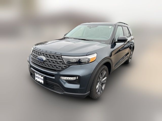 2023 Ford Explorer XLT