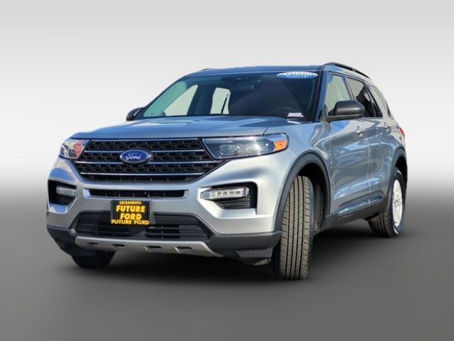 2023 Ford Explorer XLT