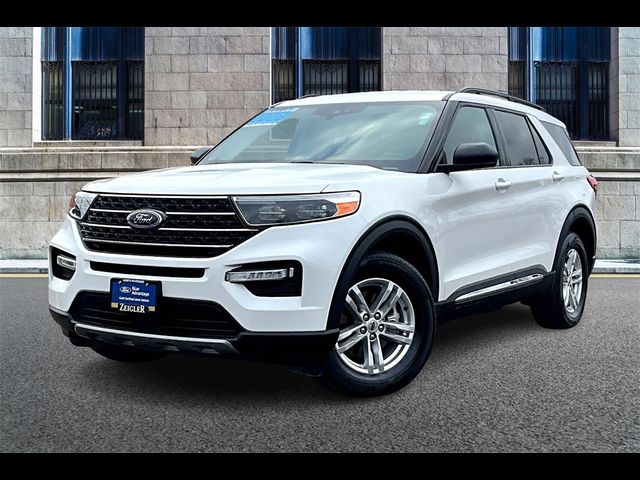 2023 Ford Explorer XLT