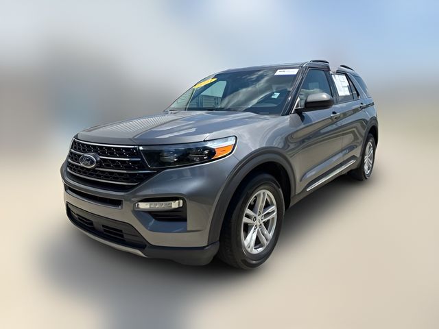 2023 Ford Explorer XLT