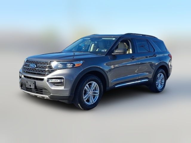 2023 Ford Explorer XLT