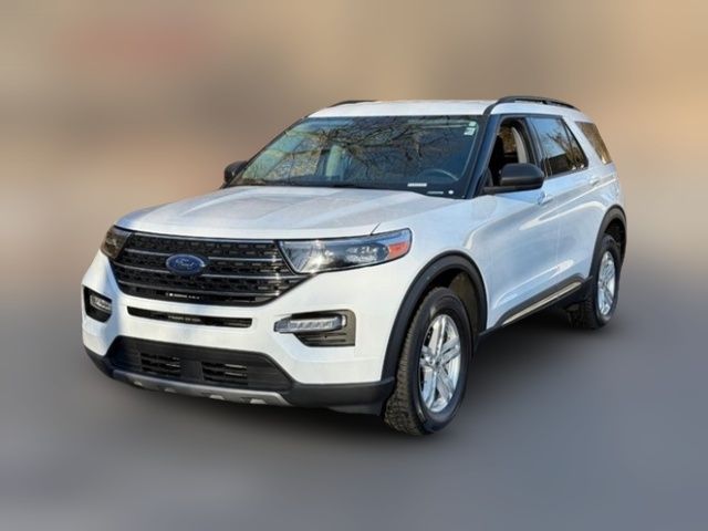 2023 Ford Explorer XLT