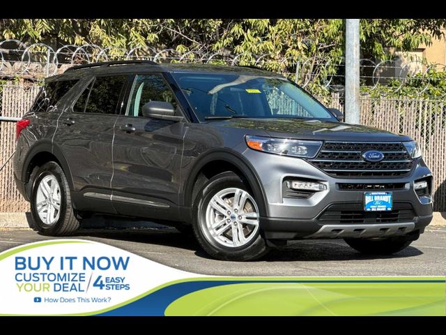 2023 Ford Explorer XLT