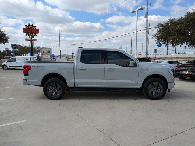 2023 Ford F-150 Lightning 