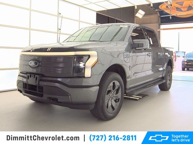 2023 Ford F-150 Lightning LARIAT