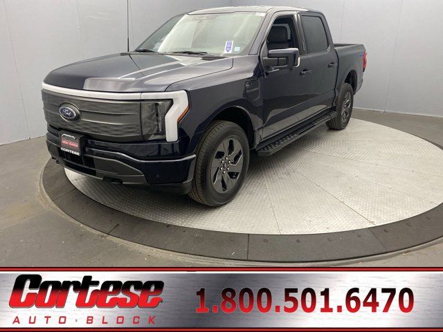 2023 Ford F-150 Lightning LARIAT