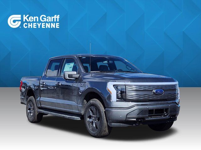 2023 Ford F-150 Lightning LARIAT